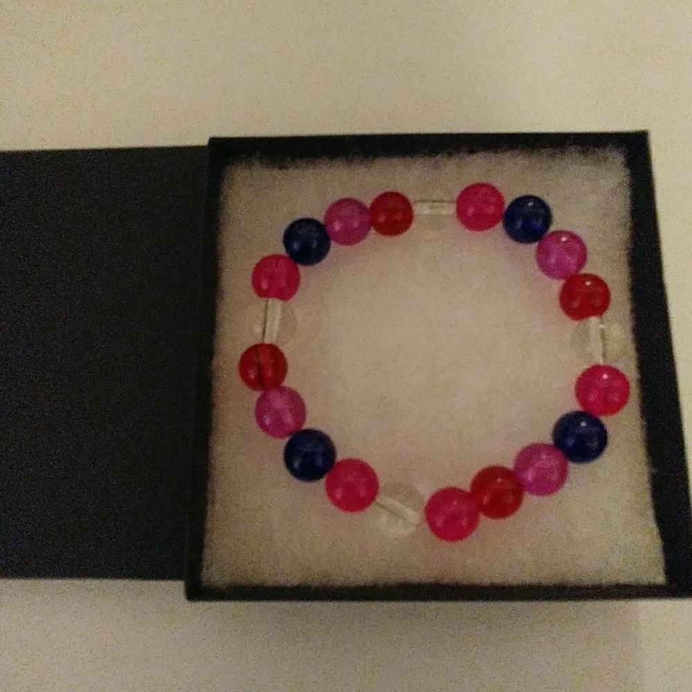 🔥CLEARANCE! Rainbow Crystal Bracelet - Picture 5 of 8